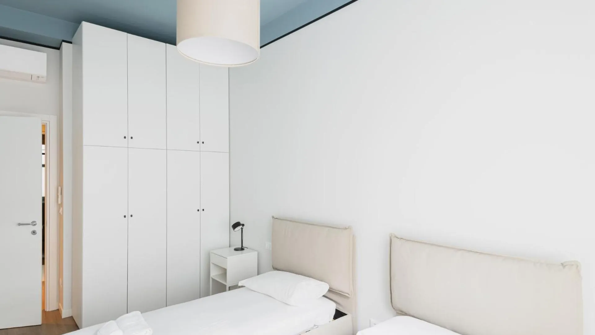Easylife - Luminosa Dimora In Sant'Ambrogio Apartment Milan 0*,  Italy