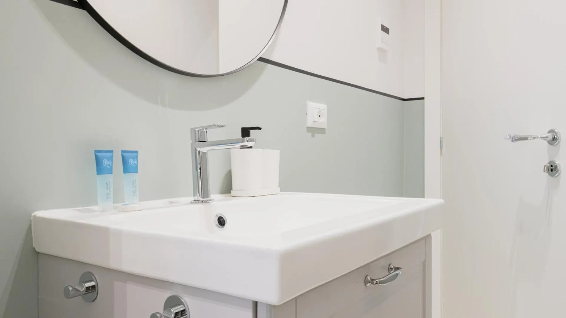 Easylife - Luminosa Dimora In Sant'Ambrogio Apartment Milan Italy